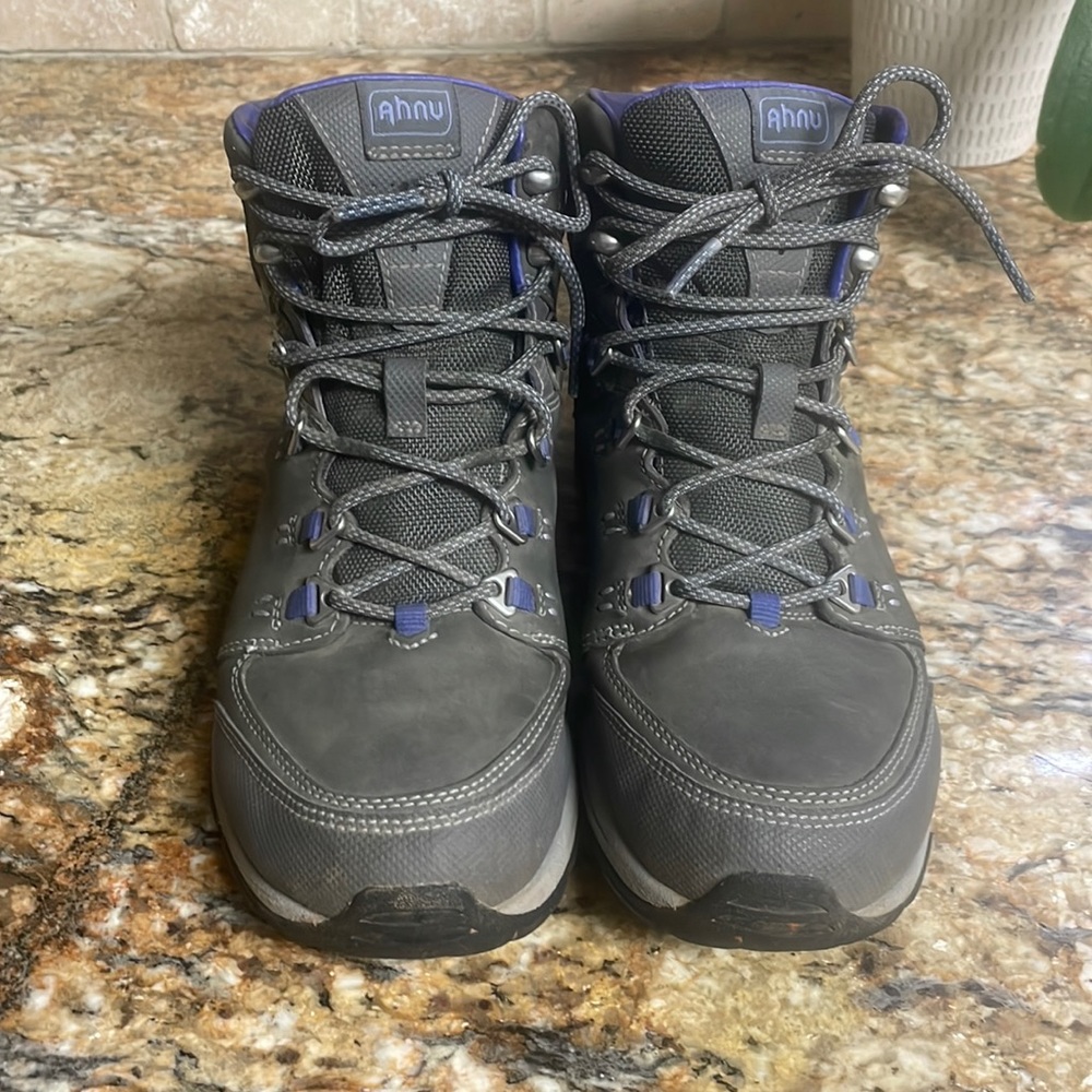 Ahnu Women’s hiking boots, size 7.5